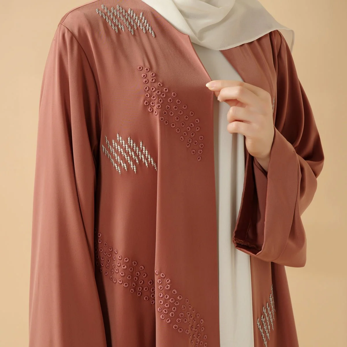 3D Embroidery Abaya With Geometric Beads. 3D Embroidered Open Abaya (MOA085) - Image 4